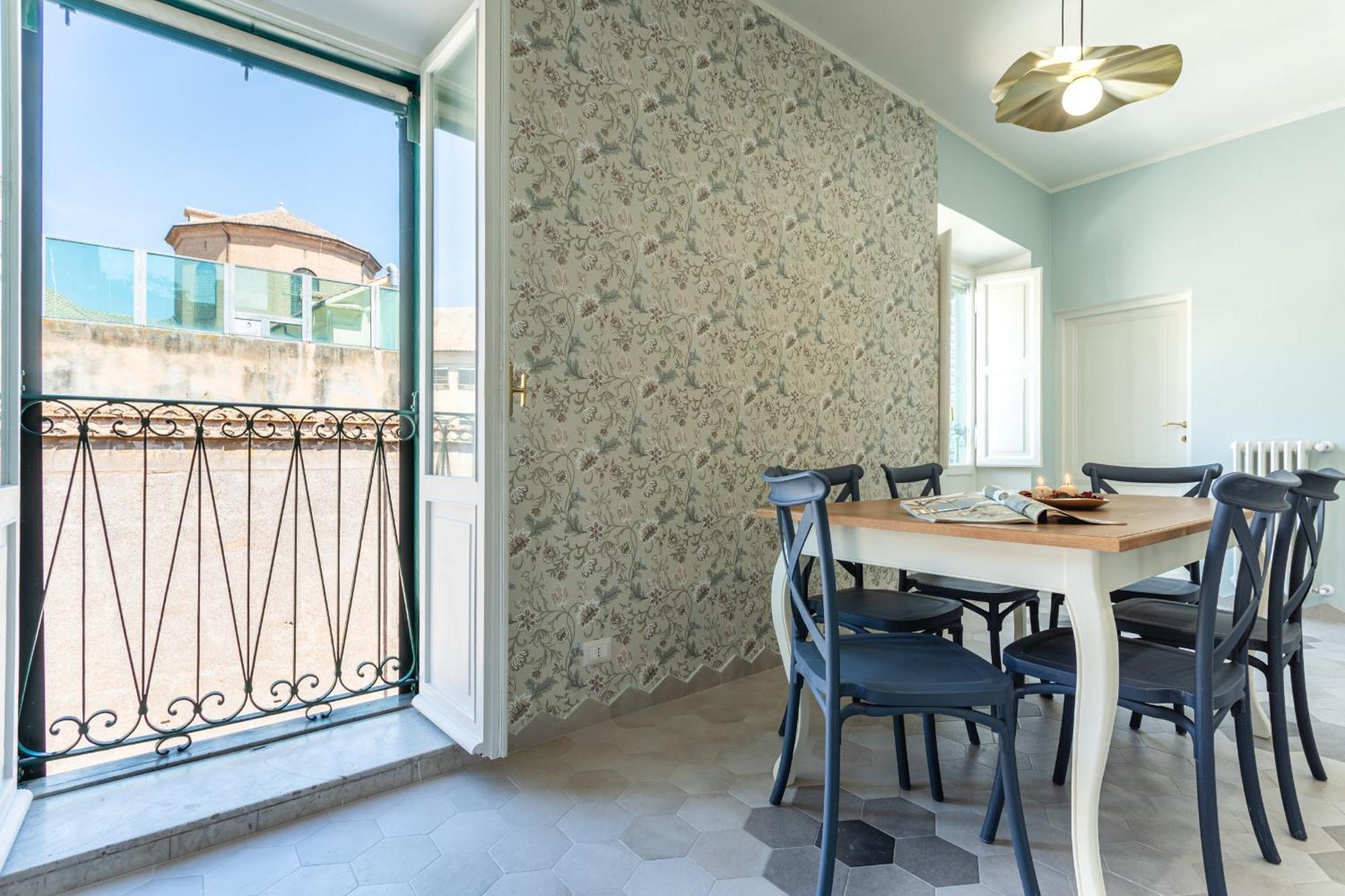 Gabrielle - Charming In Trastevere Apartment Rome